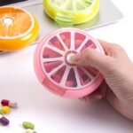 ⁦منظم أسبوعي لحبوب الدواء والفيتامينات محمول مثالي لعدم النسيان وللسفر والخروج⁩ - الصورة ⁦2⁩