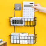 استاند معدني 2 دور لحمل وتنظيم ادوات المطبخ والحمام بلزق دبل فيس قوي لسهولة التعليق