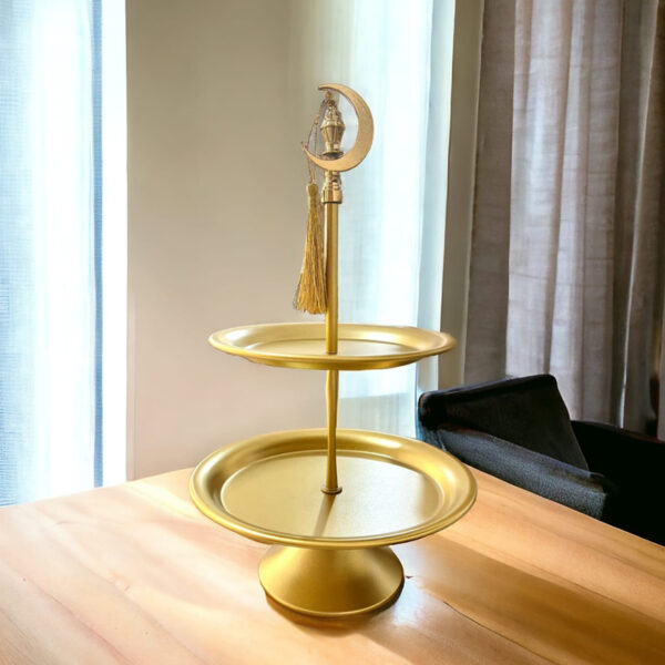 تمرية ذهبي دورين مزينة بهلال وفانوس لحمل وتقديم التمر والمكسرات والبسكويت للضيوف بشكل شيك