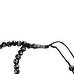 ⁦سبحة 100 حبة منقوشة بأسم الله ورسوله محمد (ص) باللون الأسود الملكي⁩ - الصورة ⁦4⁩