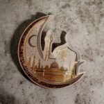 ⁦طبق تسالي بورسلين مجسم هلال وجامع لتقديم التمر والمكسرات والحلويات في عزومات رمضان⁩ - الصورة ⁦3⁩