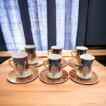 ⁦طقم شاي استكانة 12 قطعة مزين برسومات رمضانية مميزة من البورسلين⁩ - الصورة ⁦2⁩