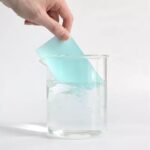 ⁦مجموعة ورق تنظيف 30 قطعة لإزالة البقع والأوساخ من الأرضيات بسهولة برائحة معطره⁩ - الصورة ⁦5⁩