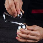 ⁦اداة تكسير وإزالة قشر البيض استانليس ستيل عملية وسهلة الأستخدام⁩ - الصورة ⁦4⁩