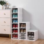 ⁦استاند 6 دور لحمل وتنظيم الأحذية والشنط قابل للطي بغطاء اكليريك لكل رف لمنع دخول الأتربة⁩ - الصورة ⁦3⁩