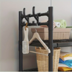 ⁦استاند منظم وحامل ادوات الحمام فوق الغسالة 3 دور مع هوكات جانبية لتعليق الفوط والليف⁩ - الصورة ⁦4⁩