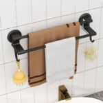 ⁦رف مزدوج حامل ومنظم للفوط ب 2 هوك لتعليق الملابس بلزق دبل فيس قوي للتعليق بدون حفر وتخريم⁩ - الصورة ⁦7⁩