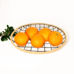 سلة لحمل وتقديم الفواكه علي السفرة بشكل شيك من المعدن بخيوط خوص