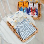 ⁦طقم باسكت خوص 3 قطع بمقاسات مختلفة لحمل وتنظيم ادوات العناية بالبشرة والشعر بيد⁩ - الصورة ⁦9⁩