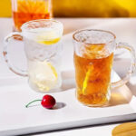 ⁦طقم كوبايات زجاج كريستال منقرش 6 قطع لشرب وتقديم المياه والعصائر والمشروبات الغازية بيد⁩ - الصورة ⁦3⁩