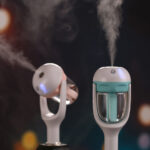 ⁦فواحة سيارة تدور 180 درجة بخزان 50 ملي  قابل لإعادة الملئ تعمل علي الولاعة⁩ - الصورة ⁦4⁩