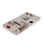 ⁦منظم ادراج مقسم 12 خانة لتنظيم الميكب والكريمات والاكسسورات سهل التركيب من البلاستيك⁩ - الصورة ⁦2⁩