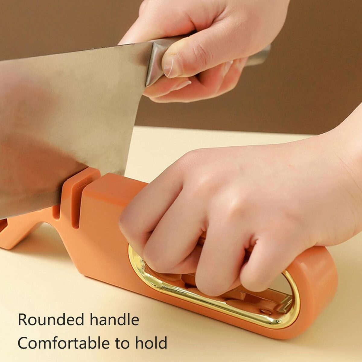 ⁦مسن يدوي 4 في 1 للسكاكين والمقصات ب 3 درجات مختلفة ومقبض يد لسهولة الأستخدام⁩ - الصورة ⁦5⁩