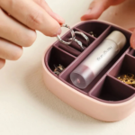 ⁦علبة تنظيم الخواتم و الاكسسوارات مقسمه 7 خانات⁩ - الصورة ⁦3⁩