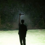 ⁦كشاف ليد طوارئ يو اس بي ب 3 درجات اضاءة مختلفة قابل لاعادة الشحن بهوك للتعليق للسفر والتخييم⁩ - الصورة ⁦9⁩