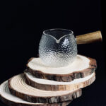 ⁦كوب شوت اسبريسو 150 ملي من الزجاج بيد خشب⁩ - الصورة ⁦3⁩