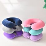 ⁦مخدة للرقبة ناعمة ومريحة من المايكروفايبر⁩ - الصورة ⁦7⁩