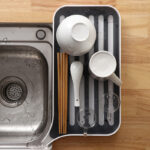 ⁦مصفاة بلاستيك 2*1 قابلة للفك و التركيب لتصفية الاطباق و الاكواب  بفتحة لتصريف المياه بسهولة⁩ - الصورة ⁦7⁩