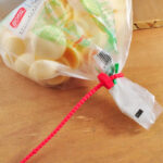 ⁦منظم اسلاك وكابلات سيليكون 3 قطع قابلة للطي⁩ - الصورة ⁦5⁩