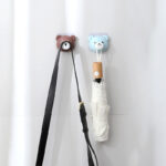 ⁦هوك شماعة شكل دبدوب بلصق دبل فيس قوي لتعليق الملابس والمفاتيح والكابات⁩ - الصورة ⁦6⁩