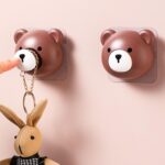 ⁦هوك شماعة شكل دبدوب بلصق دبل فيس قوي لتعليق الملابس والمفاتيح والكابات⁩ - الصورة ⁦8⁩