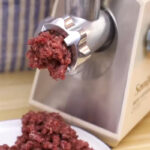 SF-5002 مفرمة لحوم كهربائية ستاليس ستيل من سونيفر 1200 واط - الصورة 3