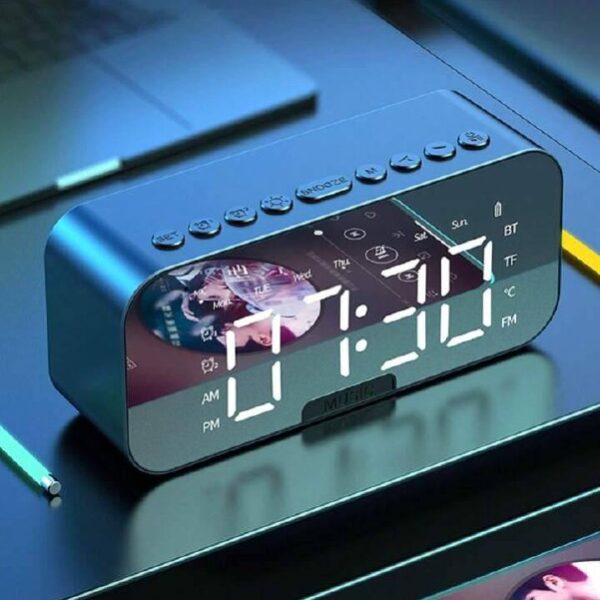 منبة وراديو بشاشة ليد ديجيتال مع خاصية عرض درجة الحرارة بوصلة يو اس بي