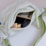 ⁦شنطة وسط ب2 سوستة  لحمل المتعلقات الشخصيىة⁩ - الصورة ⁦4⁩