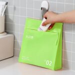 ⁦شنطة ووتر بروف محمولة لادوات المكياج ومستلزمات البحر⁩ - الصورة ⁦3⁩