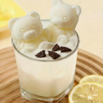 ⁦قالب ثلج ثري دي شكل دبدوب من السيليكون 4 خانات⁩ - الصورة ⁦5⁩