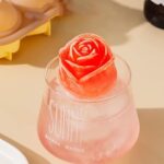 ⁦قالب ثلج سيليكون ثري دي شكل وردة وكرستالة لعمل الحلويات والقهوة المثلجة⁩ - الصورة ⁦2⁩