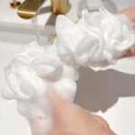 ⁦ليفة استحمام ناعمة على شكل مجسم قوس قزح⁩ - الصورة ⁦4⁩