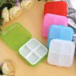 ⁦منظم الادوية و الفيتامينات بـ 4 خانات وغطاء محكم الغلق⁩ - الصورة ⁦6⁩