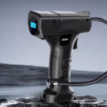 منفاخ لإطارات السيارات والدراجات النارية بعداد ديجيتال بضوء ليد قابل للشحن