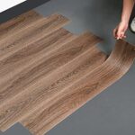 ⁦بديل الباركية اللاصق مقاس 7.5 * 45 سم 4 قطع لتجديد ديكور المنزل باللون البني الفاتح⁩ - الصورة ⁦6⁩