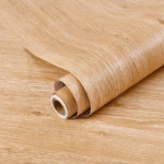 ⁦رول استيكر لاصق شكل خشبي باللون البيج لتجديد ديكور المطبخ⁩ - الصورة ⁦5⁩