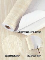 ⁦رول استيكر لاصق شكل خشبي لتجديد ديكور المطبخ باللون البيج الفاتح⁩ - الصورة ⁦2⁩