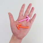 ⁦طقم مغناطيس ثلاجة شكل أسهم  6 قطع بالوان مختلفة⁩ - الصورة ⁦5⁩