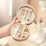 ⁦علبة محمولة لتنظيم الاكسسوارت مناسبة لحقيبة اليد⁩ - الصورة ⁦3⁩