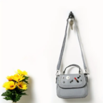 ⁦حامل مفاتيح مغناطيسي علي شكل اباجورة مع لصق دبل فيس⁩ - الصورة ⁦6⁩