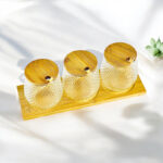 ⁦طقم برطمانات زجاج 3 قطع للتوابل مع قاعدة خشب 350 مللي⁩ - الصورة ⁦4⁩