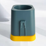 ⁦فرشة تنظيف تواليت سيليكون بحامل مع لصق دبل فيس لسهولة التعليق⁩ - الصورة ⁦3⁩