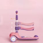 ⁦سكوتر اطفالي مضئ ب 3 عجلات مزود بمقعد قابل للطي⁩ - الصورة ⁦4⁩