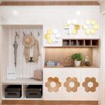 ⁦طقم مرايات استيكر 12 قطعة سداسية الشكل لتجديد ديكور المنزل⁩ - الصورة ⁦7⁩