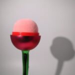 ⁦فرشة ميكاب لدمج الكنتور والكونسيلر وكريم الاساس شكل وردة⁩ - الصورة ⁦8⁩