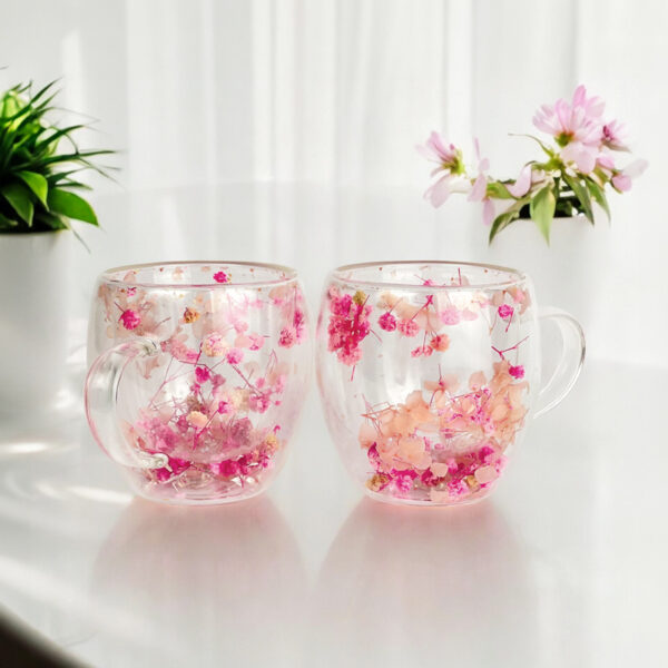 مج زجاج  شفاف 200 ملي دبل مزين بورد بينك لشرب وتقديم العصائر والشاي