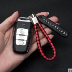 ميدالية جلد مضفر مخصصة لكتابة رقم الموبايل لمفاتيح المنزل والسيارة وشنط السفر بألوان مختلفة - الصورة 8