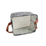 ⁦باسكت غسيل ووتر بروف قابل للطي بيد لسهولة الحمل⁩ - الصورة ⁦3⁩