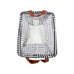 ⁦باسكت غسيل ووتر بروف قابل للطي بيد لسهولة الحمل⁩ - الصورة ⁦6⁩