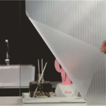 ⁦رول لاصق بتصميم مضلع لتزيين الزجاج والشبابيك 45 *200 سم⁩ - الصورة ⁦4⁩